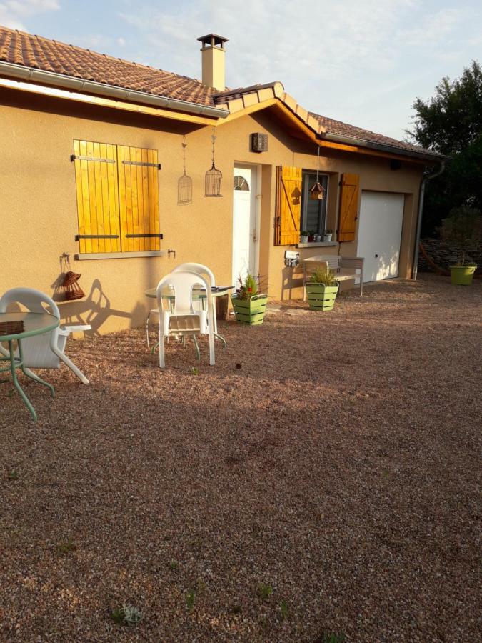 Chez Isa Massilly Exterior foto